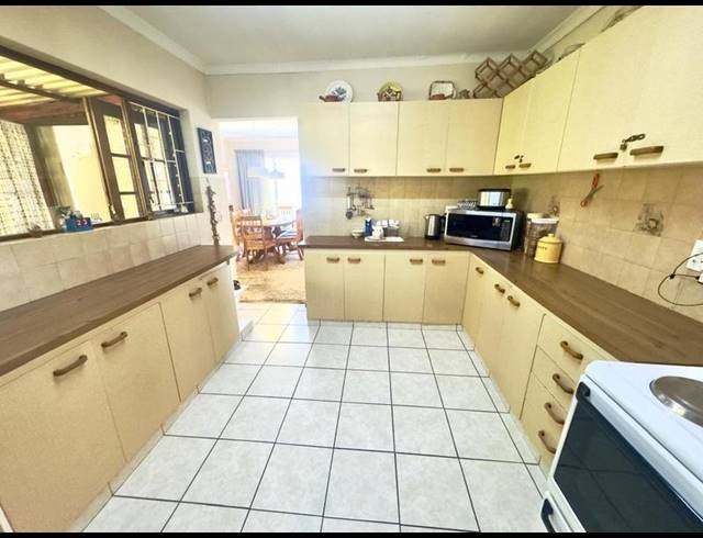 3 BEDROOM HOUSE FOR SALE IN PELHAM